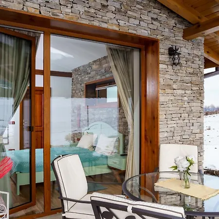 Mountain Aleksia- With Jacuzzi Razlık