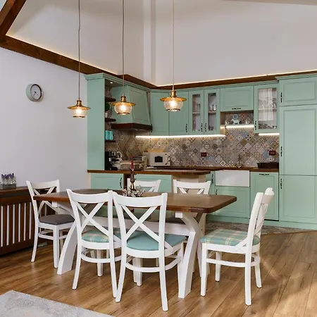 Mountain Aleksia- With Jacuzzi Villa