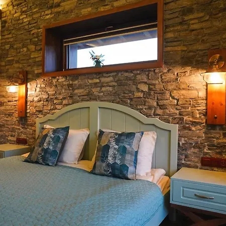 Villa Mountain Aleksia- With Jacuzzi