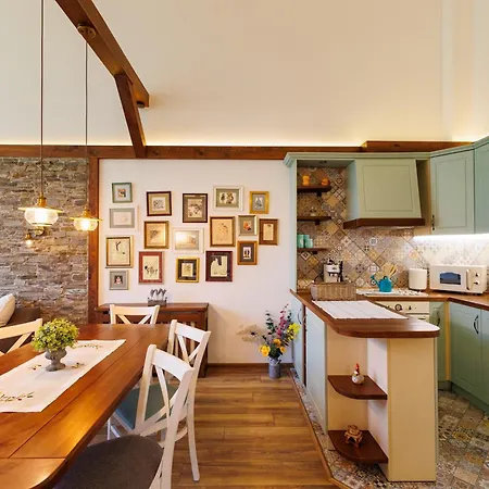 Villa Mountain Aleksia- With Jacuzzi