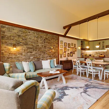 Mountain Aleksia- With Jacuzzi