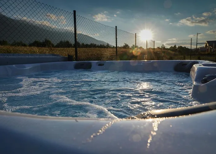 Mountain Aleksia- With Jacuzzi * Razlog