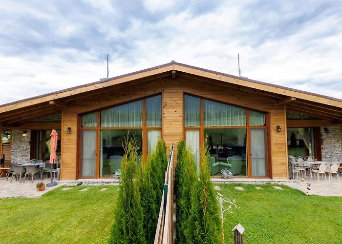 Mountain Aleksia- With Jacuzzi Вилла *